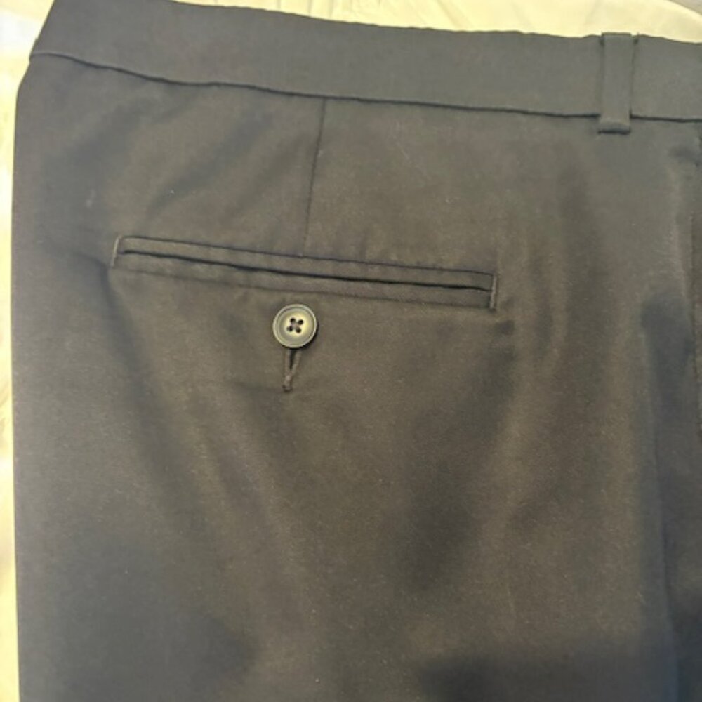 Black Haggar Men's Dress Pants Size 39/29